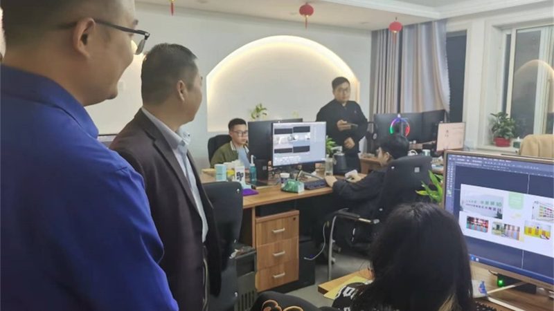 文化传媒公司岗位排名：揭秘行业高薪岗位与晋升路径**